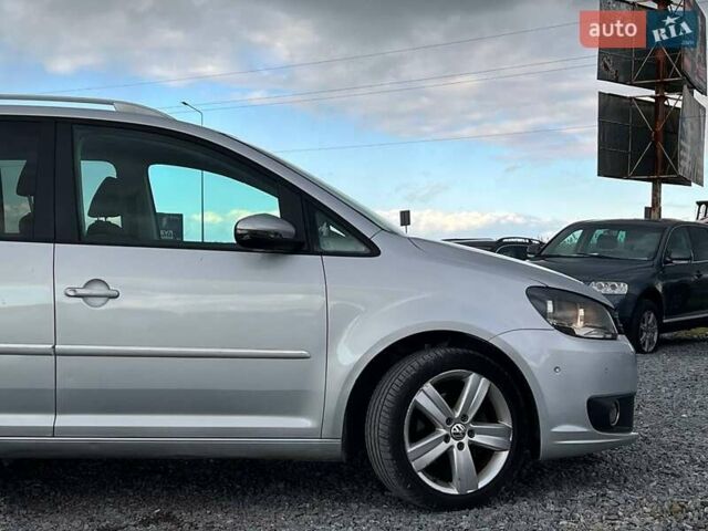 Сірий Фольксваген Туран, об'ємом двигуна 1.6 л та пробігом 269 тис. км за 10990 $, фото 10 на Automoto.ua