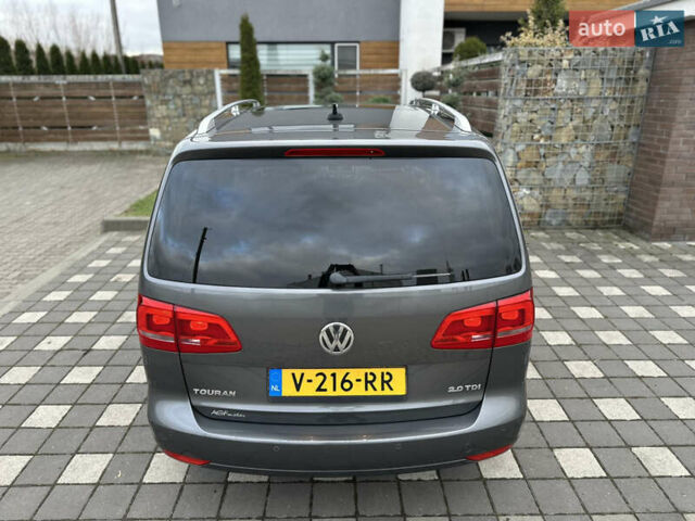 Сірий Фольксваген Туран, об'ємом двигуна 2 л та пробігом 224 тис. км за 12199 $, фото 64 на Automoto.ua