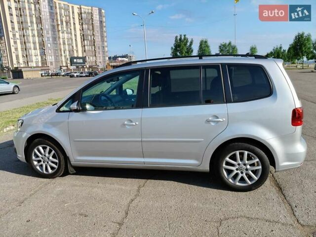 Серый Фольксваген Туран, объемом двигателя 1.6 л и пробегом 380 тыс. км за 10600 $, фото 10 на Automoto.ua