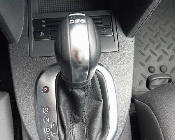 Серый Фольксваген Туран, объемом двигателя 1.39 л и пробегом 169 тыс. км за 11200 $, фото 18 на Automoto.ua