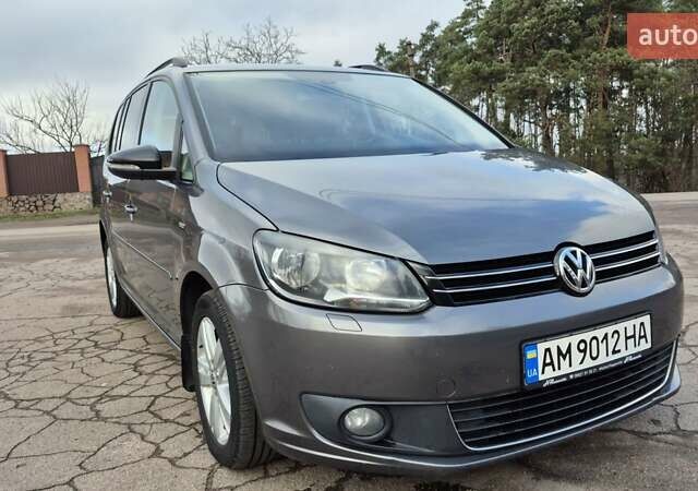 Серый Фольксваген Туран, объемом двигателя 1.6 л и пробегом 256 тыс. км за 8900 $, фото 26 на Automoto.ua