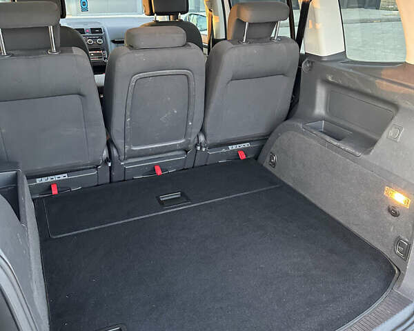 Серый Фольксваген Туран, объемом двигателя 1.39 л и пробегом 197 тыс. км за 8800 $, фото 12 на Automoto.ua