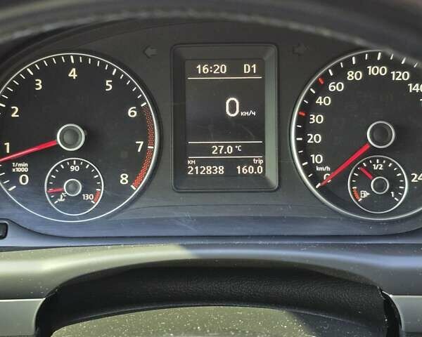 Серый Фольксваген Туран, объемом двигателя 1.39 л и пробегом 210 тыс. км за 8800 $, фото 3 на Automoto.ua