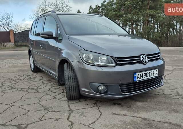 Серый Фольксваген Туран, объемом двигателя 1.6 л и пробегом 256 тыс. км за 8900 $, фото 17 на Automoto.ua