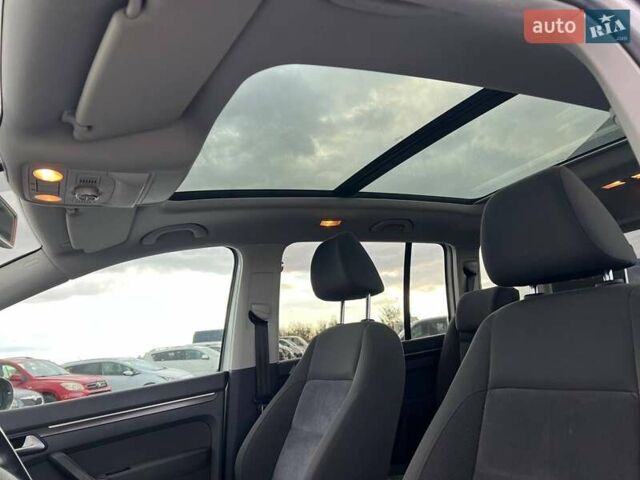 Сірий Фольксваген Туран, об'ємом двигуна 1.6 л та пробігом 269 тис. км за 10990 $, фото 35 на Automoto.ua