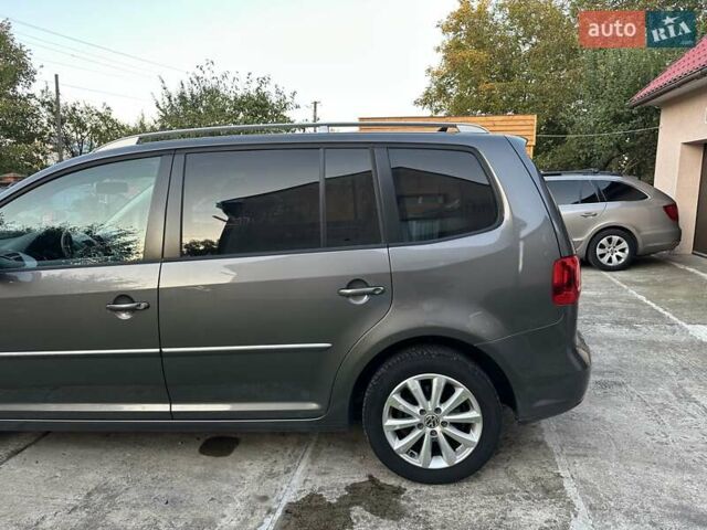 Сірий Фольксваген Туран, об'ємом двигуна 1.6 л та пробігом 232 тис. км за 11490 $, фото 26 на Automoto.ua