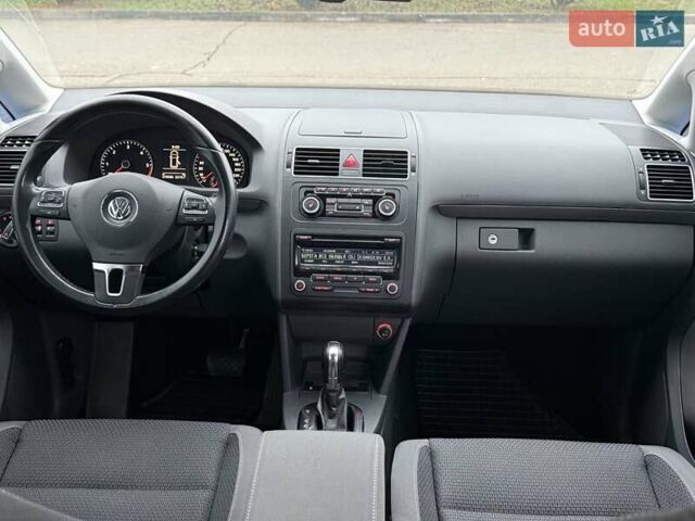 Сірий Фольксваген Туран, об'ємом двигуна 1.97 л та пробігом 319 тис. км за 10300 $, фото 14 на Automoto.ua