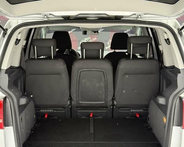 Сірий Фольксваген Туран, об'ємом двигуна 1.97 л та пробігом 304 тис. км за 10300 $, фото 13 на Automoto.ua