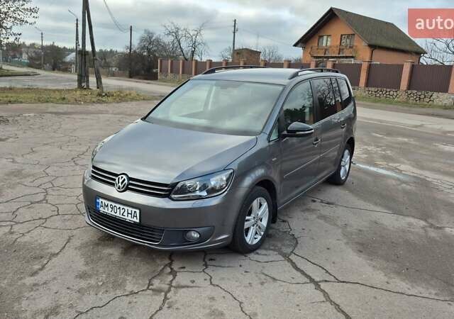 Серый Фольксваген Туран, объемом двигателя 1.6 л и пробегом 256 тыс. км за 8900 $, фото 23 на Automoto.ua