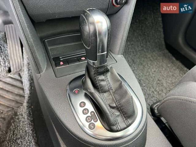 Сірий Фольксваген Туран, об'ємом двигуна 1.6 л та пробігом 269 тис. км за 10990 $, фото 32 на Automoto.ua