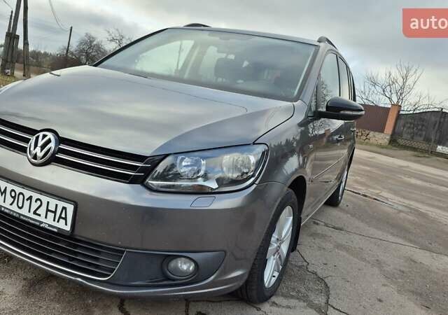 Серый Фольксваген Туран, объемом двигателя 1.6 л и пробегом 256 тыс. км за 8900 $, фото 25 на Automoto.ua
