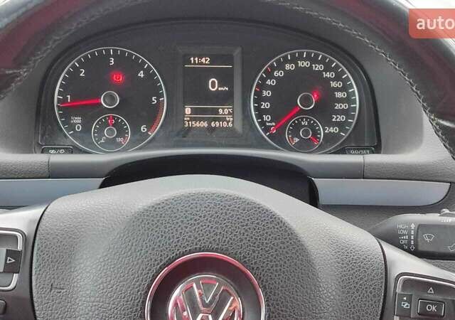 Серый Фольксваген Туран, объемом двигателя 1.6 л и пробегом 315 тыс. км за 10700 $, фото 2 на Automoto.ua