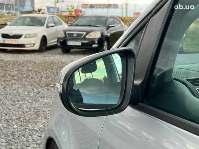 Сірий Фольксваген Туран, об'ємом двигуна 1.6 л та пробігом 269 тис. км за 10990 $, фото 12 на Automoto.ua