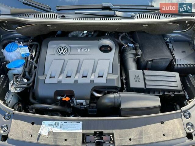 Сірий Фольксваген Туран, об'ємом двигуна 1.97 л та пробігом 52 тис. км за 16500 $, фото 11 на Automoto.ua