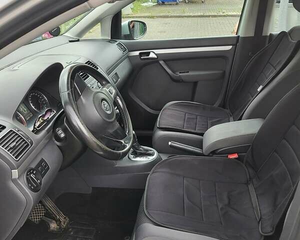 Серый Фольксваген Туран, объемом двигателя 1.6 л и пробегом 367 тыс. км за 10454 $, фото 9 на Automoto.ua