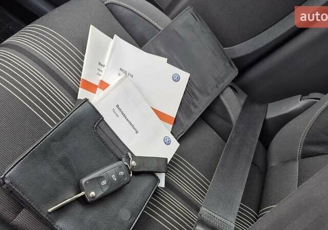 Серый Фольксваген Туран, объемом двигателя 1.6 л и пробегом 256 тыс. км за 8900 $, фото 47 на Automoto.ua