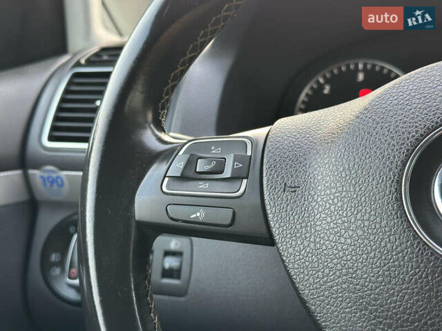 Серый Фольксваген Туран, объемом двигателя 1.6 л и пробегом 232 тыс. км за 11250 $, фото 35 на Automoto.ua