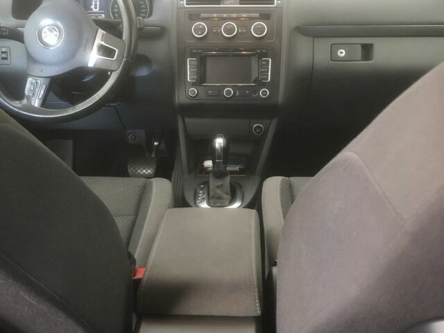 Серый Фольксваген Туран, объемом двигателя 1.6 л и пробегом 260 тыс. км за 11000 $, фото 9 на Automoto.ua