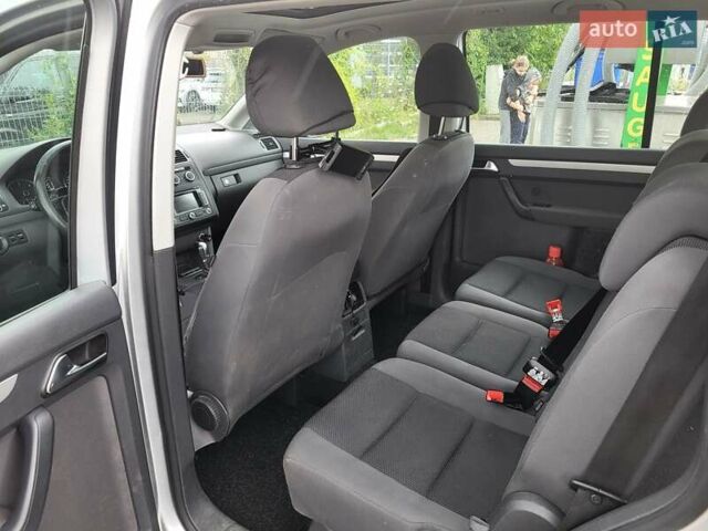 Серый Фольксваген Туран, объемом двигателя 1.6 л и пробегом 367 тыс. км за 10454 $, фото 11 на Automoto.ua