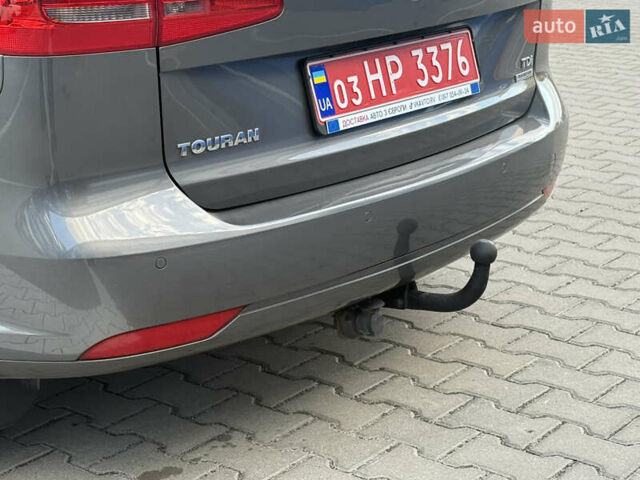 Сірий Фольксваген Туран, об'ємом двигуна 1.6 л та пробігом 372 тис. км за 10750 $, фото 23 на Automoto.ua