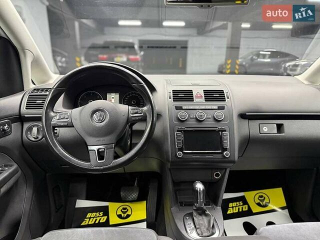 Серый Фольксваген Туран, объемом двигателя 0 л и пробегом 241 тыс. км за 12300 $, фото 11 на Automoto.ua