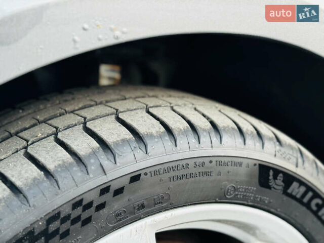 Серый Фольксваген Туран, объемом двигателя 2 л и пробегом 278 тыс. км за 11950 $, фото 23 на Automoto.ua