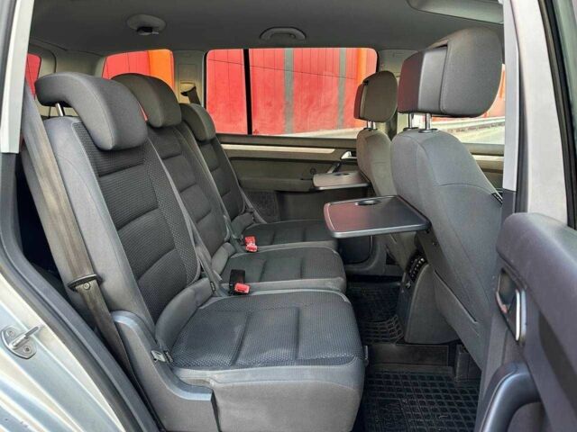 Серый Фольксваген Туран, объемом двигателя 0 л и пробегом 287 тыс. км за 8790 $, фото 10 на Automoto.ua