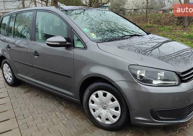 Серый Фольксваген Туран, объемом двигателя 1.6 л и пробегом 315 тыс. км за 10700 $, фото 16 на Automoto.ua