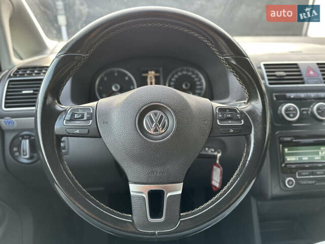 Серый Фольксваген Туран, объемом двигателя 1.6 л и пробегом 232 тыс. км за 11250 $, фото 34 на Automoto.ua