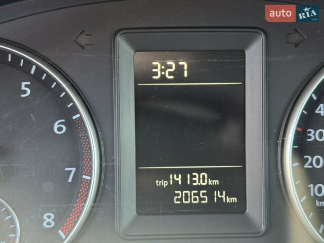 Сірий Фольксваген Туран, об'ємом двигуна 1.39 л та пробігом 206 тис. км за 10500 $, фото 12 на Automoto.ua