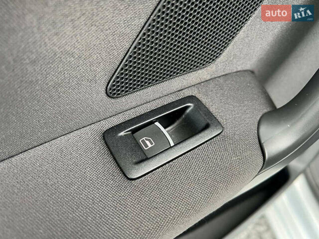 Сірий Фольксваген Туран, об'ємом двигуна 1.6 л та пробігом 269 тис. км за 10990 $, фото 37 на Automoto.ua