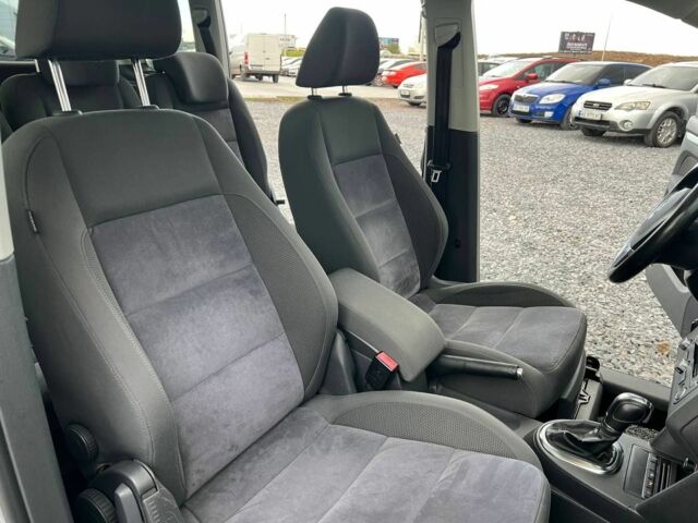 Сірий Фольксваген Туран, об'ємом двигуна 1.6 л та пробігом 269 тис. км за 10990 $, фото 43 на Automoto.ua