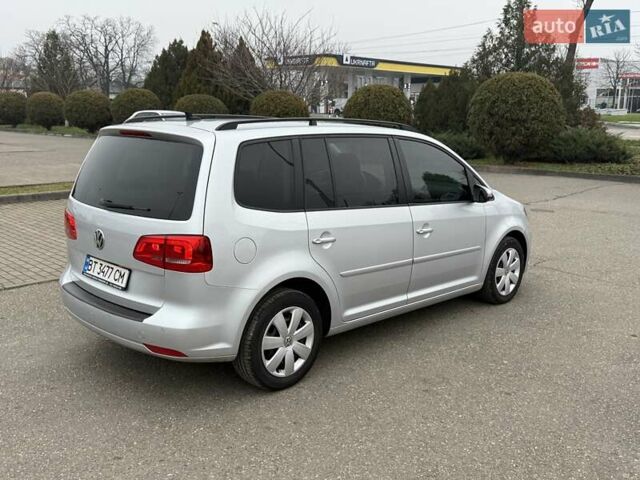 Сірий Фольксваген Туран, об'ємом двигуна 1.97 л та пробігом 319 тис. км за 10300 $, фото 5 на Automoto.ua