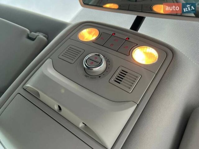 Сірий Фольксваген Туран, об'ємом двигуна 1.6 л та пробігом 269 тис. км за 10990 $, фото 34 на Automoto.ua