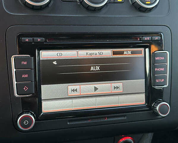 Серый Фольксваген Туран, объемом двигателя 1.39 л и пробегом 197 тыс. км за 8800 $, фото 21 на Automoto.ua