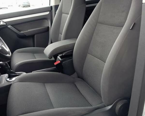 Серый Фольксваген Туран, объемом двигателя 1.39 л и пробегом 169 тыс. км за 11200 $, фото 10 на Automoto.ua