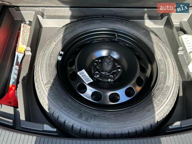 Сірий Фольксваген Туран, об'ємом двигуна 1.97 л та пробігом 52 тис. км за 16500 $, фото 9 на Automoto.ua