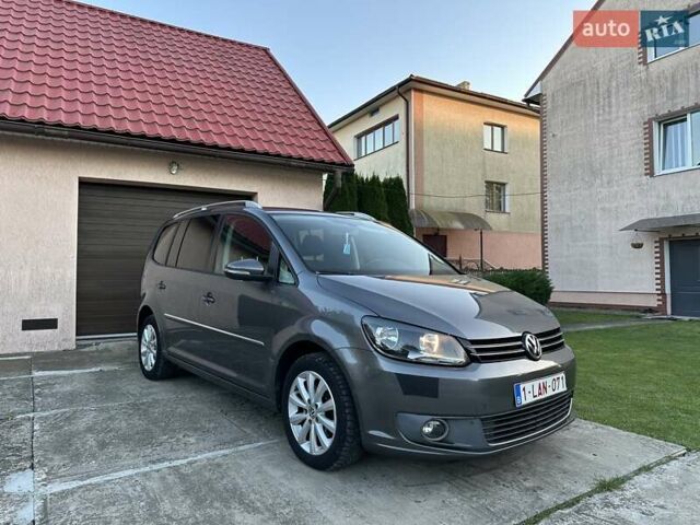 Сірий Фольксваген Туран, об'ємом двигуна 1.6 л та пробігом 232 тис. км за 11490 $, фото 5 на Automoto.ua