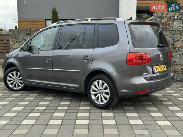Сірий Фольксваген Туран, об'ємом двигуна 2 л та пробігом 224 тис. км за 12199 $, фото 19 на Automoto.ua