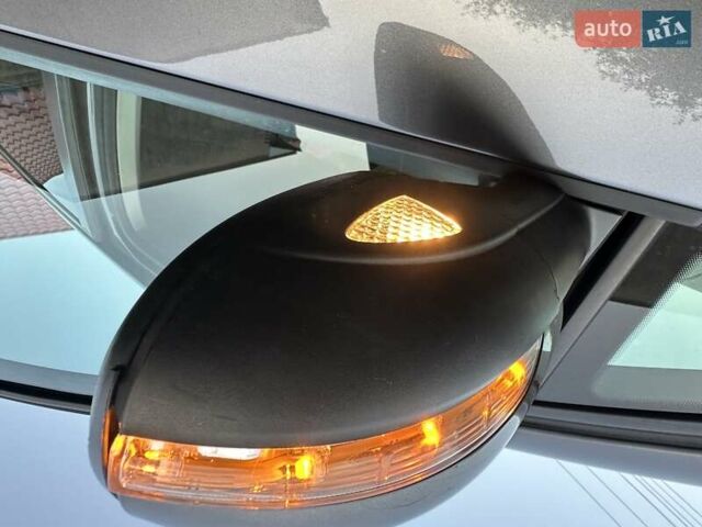 Сірий Фольксваген Туран, об'ємом двигуна 1.6 л та пробігом 232 тис. км за 11490 $, фото 46 на Automoto.ua