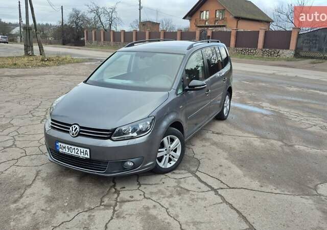 Серый Фольксваген Туран, объемом двигателя 1.6 л и пробегом 256 тыс. км за 8900 $, фото 9 на Automoto.ua