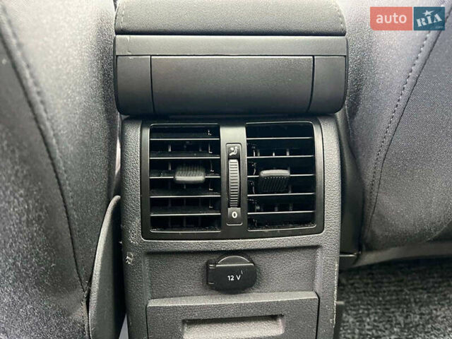 Сірий Фольксваген Туран, об'ємом двигуна 1.6 л та пробігом 269 тис. км за 10990 $, фото 39 на Automoto.ua