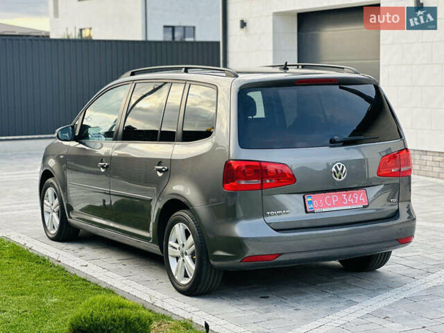 Серый Фольксваген Туран, объемом двигателя 1.6 л и пробегом 232 тыс. км за 11250 $, фото 6 на Automoto.ua