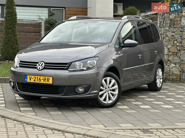 Сірий Фольксваген Туран, об'ємом двигуна 2 л та пробігом 224 тис. км за 12199 $, фото 5 на Automoto.ua