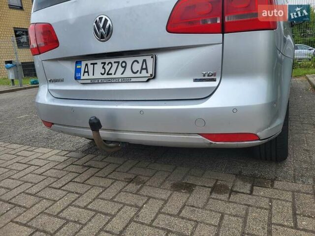 Серый Фольксваген Туран, объемом двигателя 1.6 л и пробегом 367 тыс. км за 10454 $, фото 5 на Automoto.ua