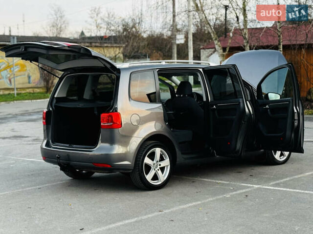 Серый Фольксваген Туран, объемом двигателя 2 л и пробегом 278 тыс. км за 11950 $, фото 56 на Automoto.ua