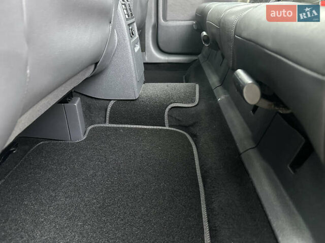 Сірий Фольксваген Туран, об'ємом двигуна 2 л та пробігом 224 тис. км за 12199 $, фото 117 на Automoto.ua