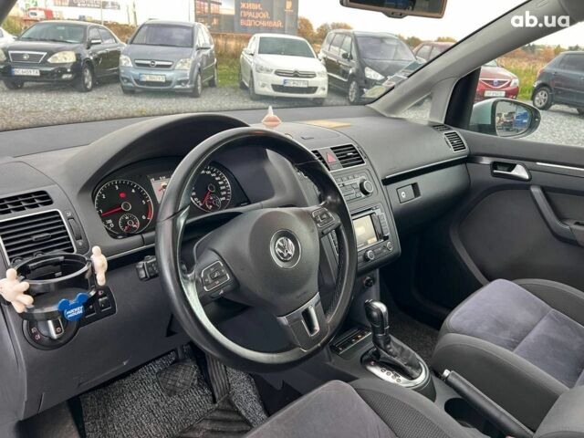 Сірий Фольксваген Туран, об'ємом двигуна 1.6 л та пробігом 269 тис. км за 10990 $, фото 15 на Automoto.ua