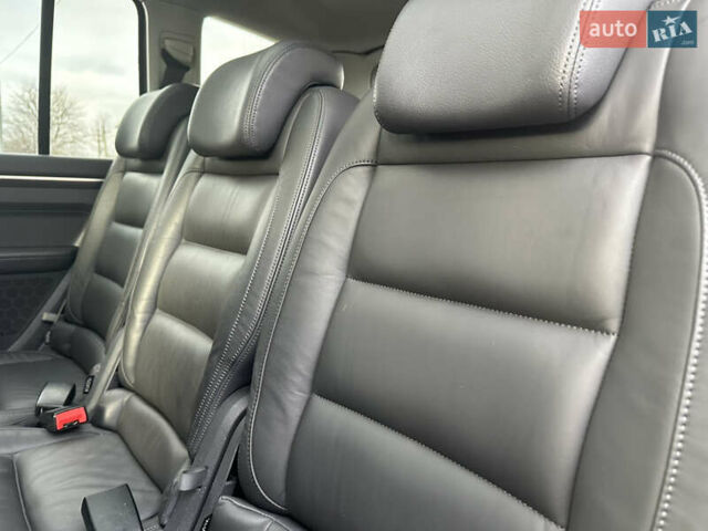 Сірий Фольксваген Туран, об'ємом двигуна 2 л та пробігом 224 тис. км за 12199 $, фото 116 на Automoto.ua