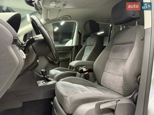 Серый Фольксваген Туран, объемом двигателя 0 л и пробегом 241 тыс. км за 12300 $, фото 21 на Automoto.ua